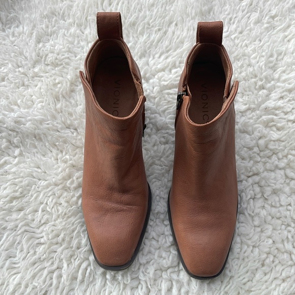 VIONIC LYSSA ANKLE BOOT SIZE 6.5. - Picture 2 of 12
